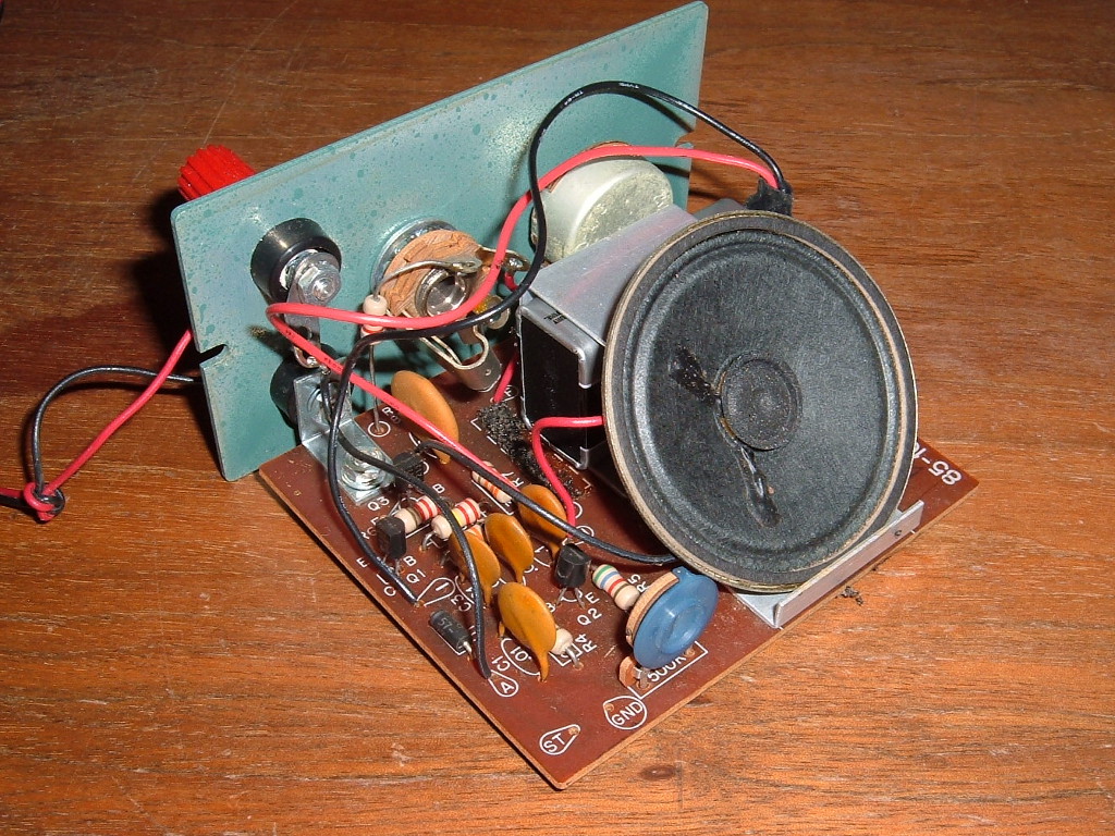 Heathkit HD-1416 Code Oscillator inside view.